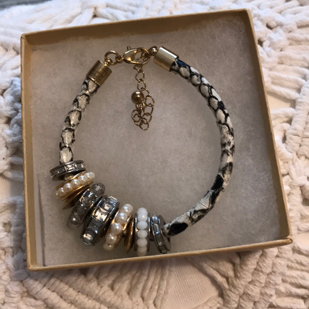 Charm bracelet